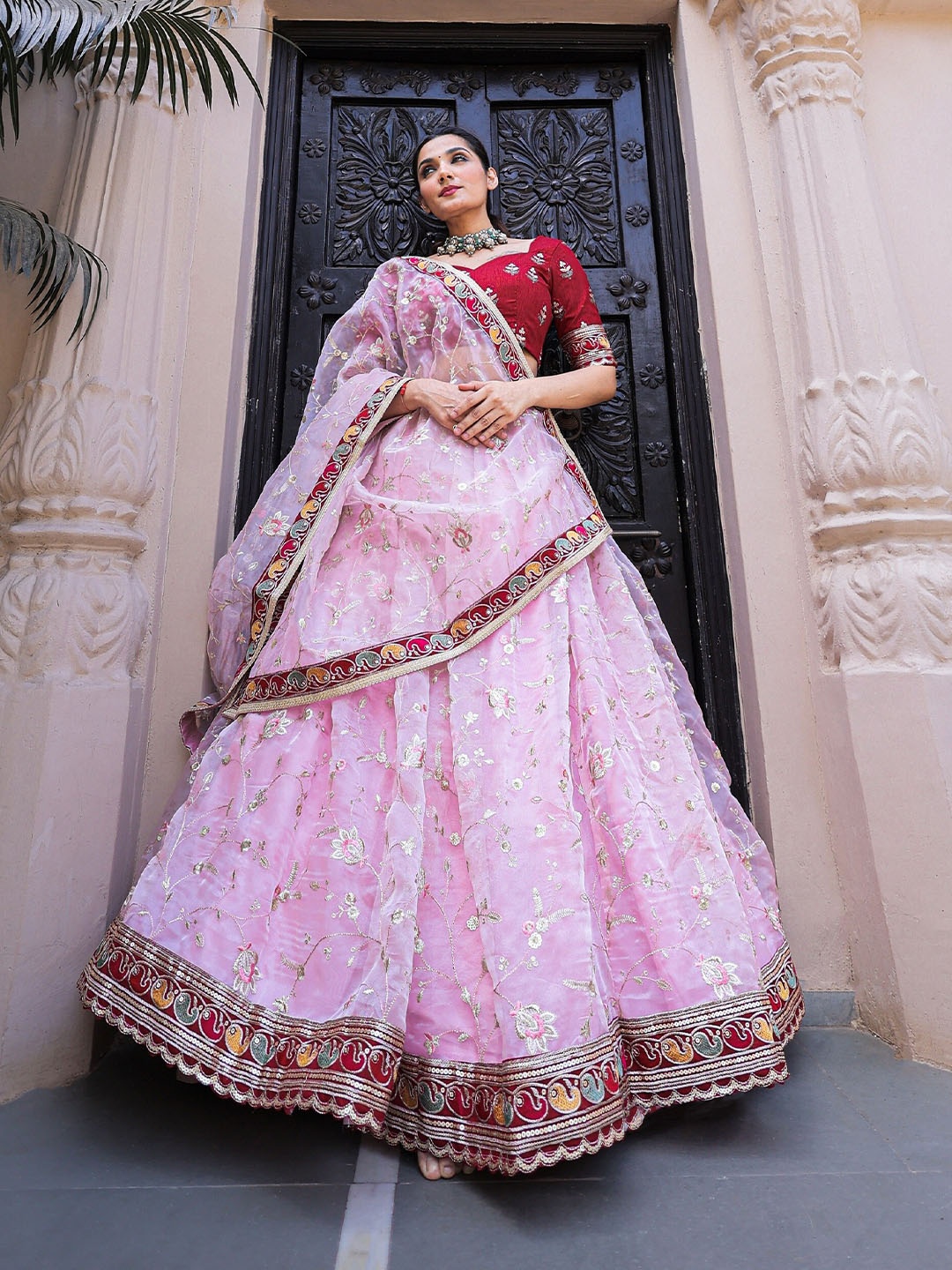 LOOKNBOOK ART Embroidered Semi-Stitched Lehenga & Unstitched Blouse With Dupatta, Pink
LOOKNBOOK ART Embroidered Semi-Stitched Lehenga & Unstitched Blouse With Dupatta, Pink