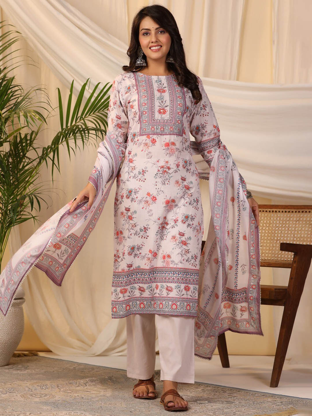 Meena Bazaar Ethnic Motifs Printed Regular Sequinned Kurta with Trousers & Dupatta, Cream
Meena Bazaar Ethnic Motifs Printed Regular Sequinned Kurta with Trousers & Dupatta, Cream