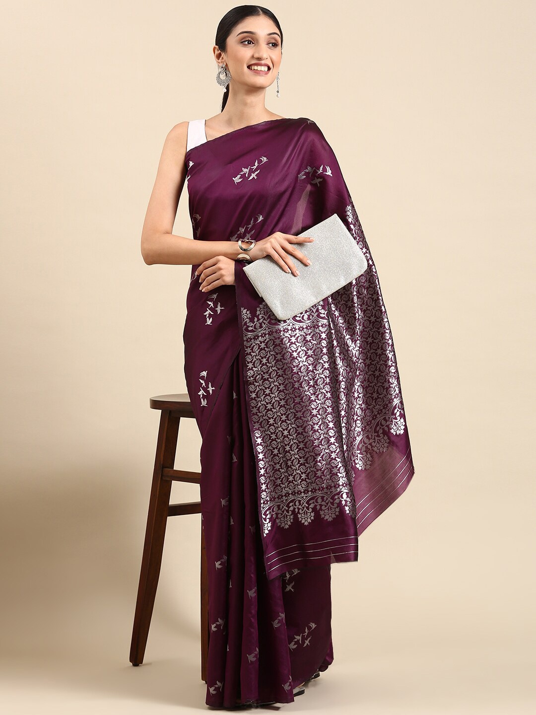 Mitera Purple & Silver Ethnic Motif Zari Silk Blend Mysore Silk Saree With Blouse Piece
Mitera Purple & Silver Ethnic Motif Zari Silk Blend Mysore Silk Saree With Blouse Piece