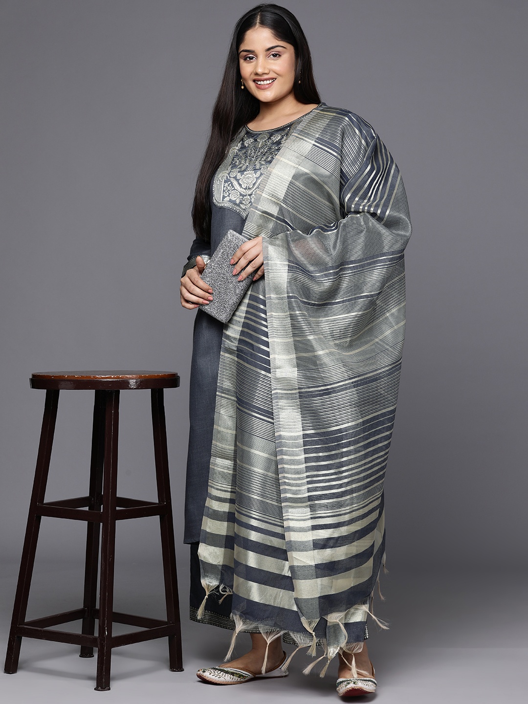 Indo Era Plus Size Ethnic Motifs Yoke Design Regular Kurta with Palazzos & Dupatta, Grey
Indo Era Plus Size Ethnic Motifs Yoke Design Regular Kurta with Palazzos & Dupatta, Grey