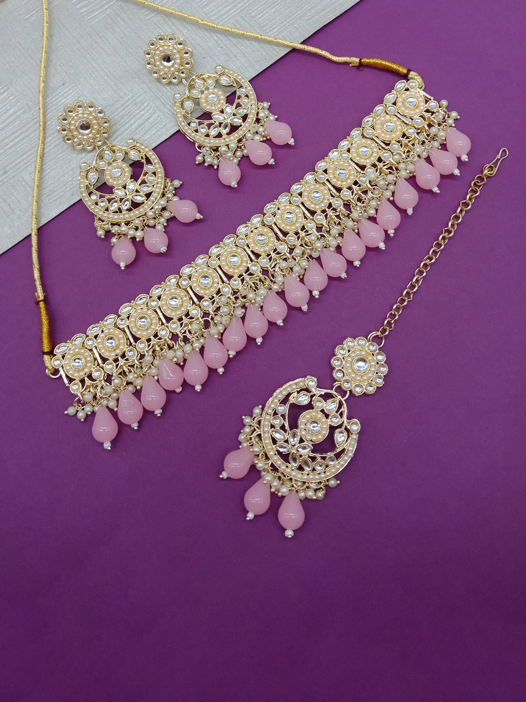AASHISH IMITATION Gold-Plated Kundan Studded Necklace With Earrnings & Maang Tikka Set
AASHISH IMITATION Gold-Plated Kundan Studded Necklace With Earrnings & Maang Tikka Set