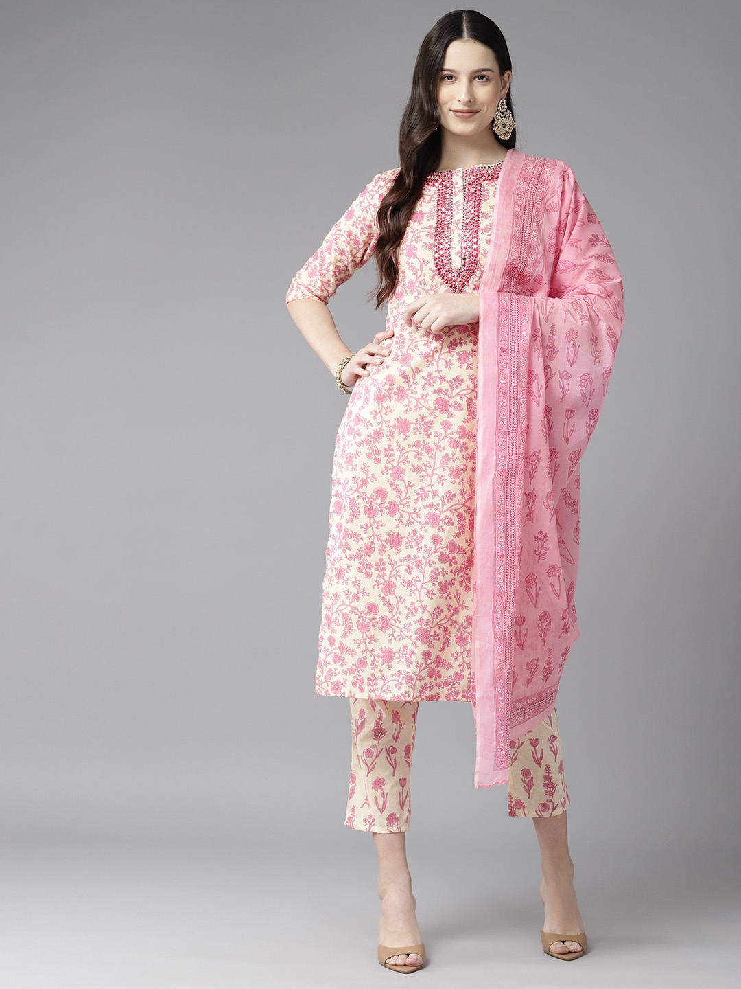 Ginni Arora Label Women Floral Printed Mirror Work Cotton Kurta with Palazzos & Dupatta, Beige
Ginni Arora Label Women Floral Printed Mirror Work Cotton Kurta with Palazzos & Dupatta, Beige