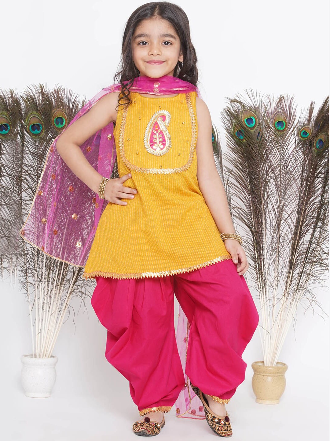 Little Bansi Girls Gotta Patti Pure Cotton Kurta with Salwar & With Dupatta, Yellow
Little Bansi Girls Gotta Patti Pure Cotton Kurta with Salwar & With Dupatta, Yellow