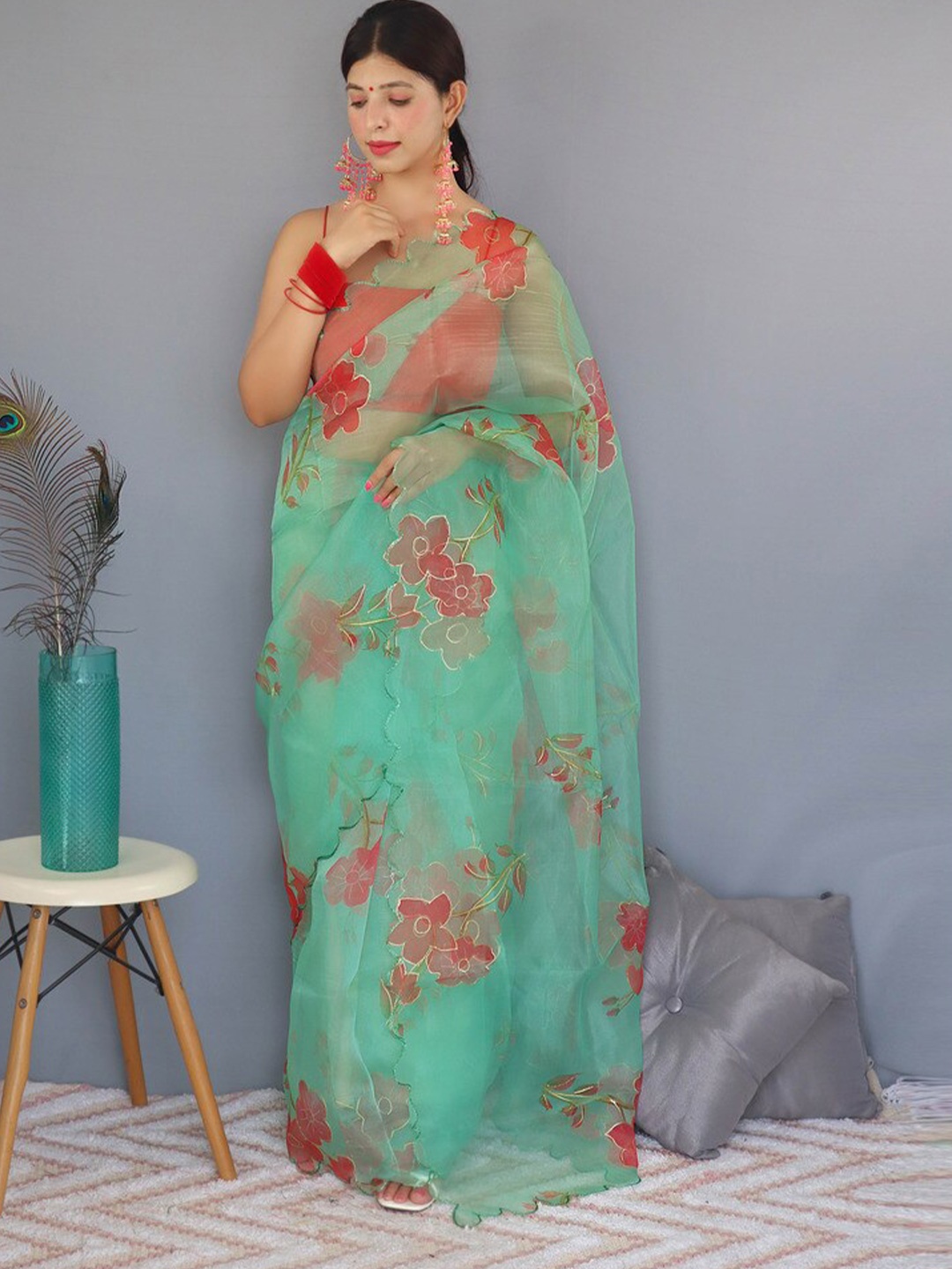 Atulyam Tex World Turquoise Floral Embroidered Organza Saree, Turquoise blue