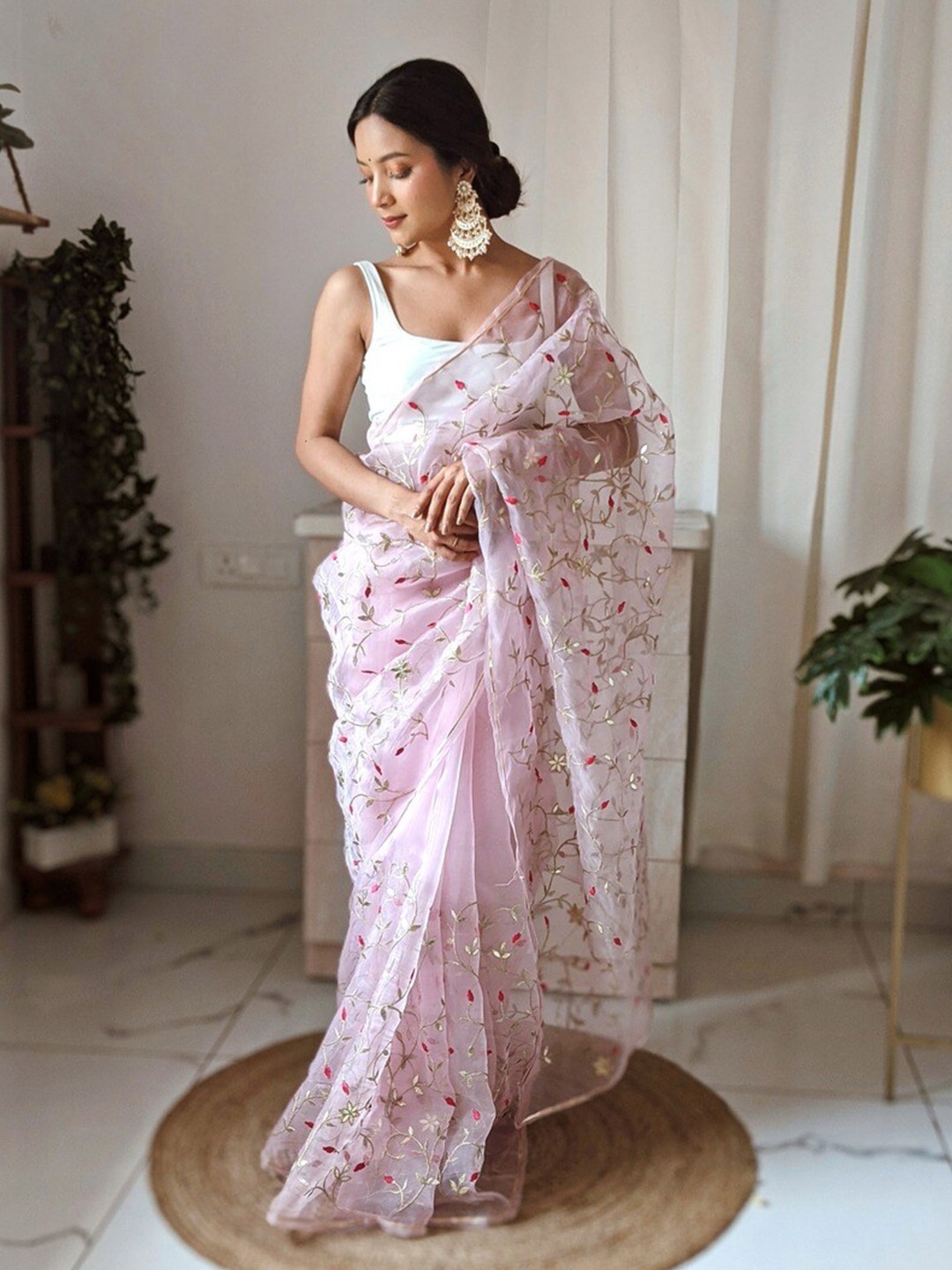 Atulyam Tex World Floral Jaali Organza Saree, Pink
