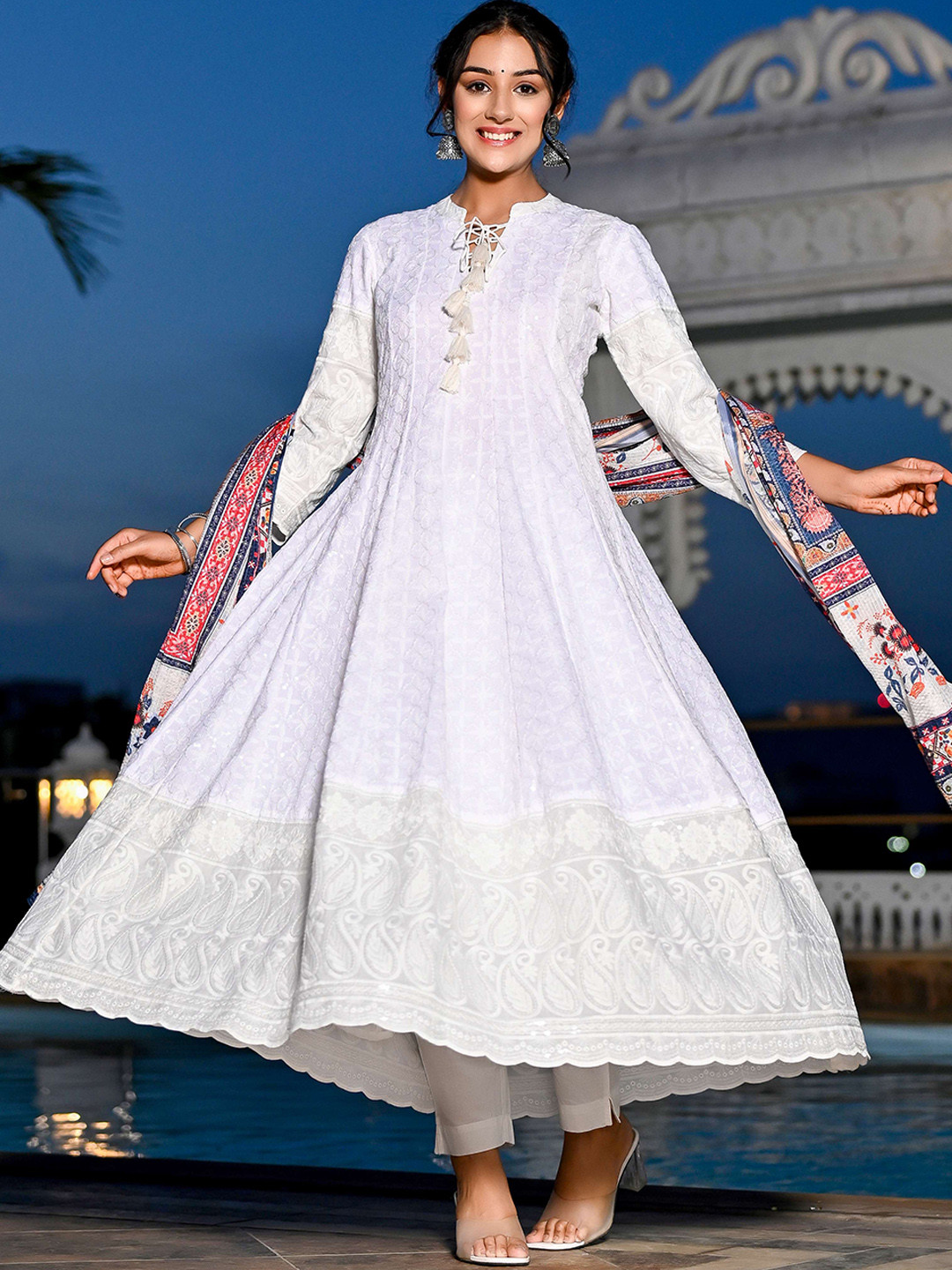Ramas Women Floral Embroidered Sequinned Kurta With Trousers & Dupatta, White
Ramas Women Floral Embroidered Sequinned Kurta With Trousers & Dupatta, White