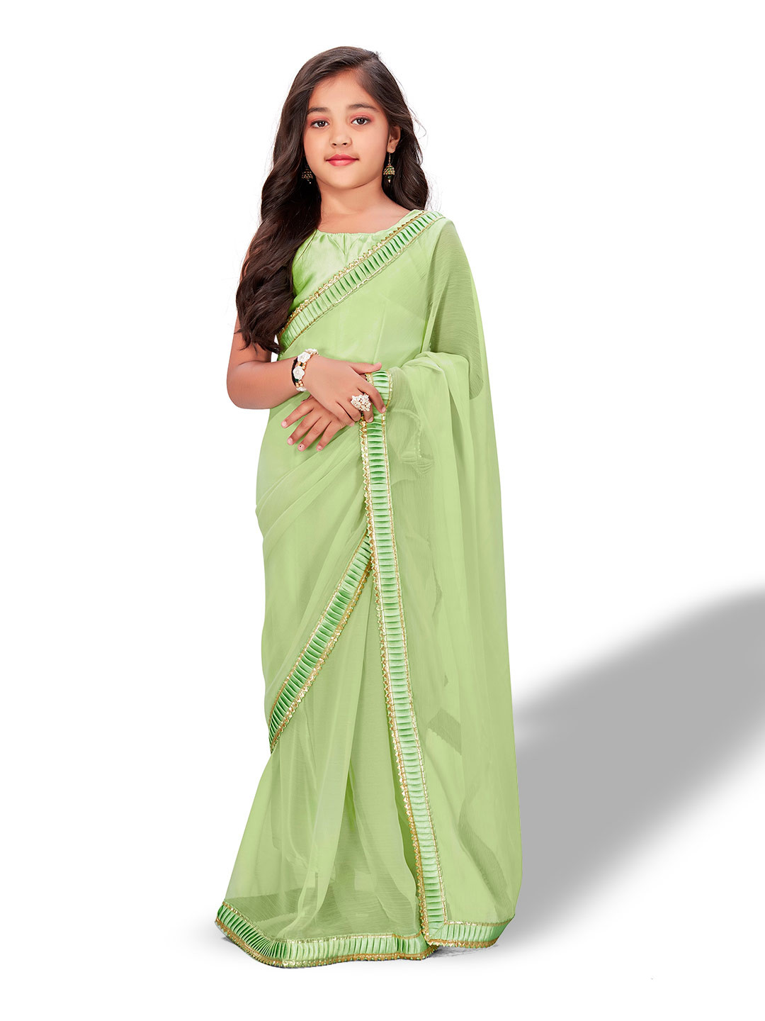 LOOKS AND LIKES Girls Woven Design Zari Border Pure Georgette Ready to Wear Saree, Green
LOOKS AND LIKES Girls Woven Design Zari Border Pure Georgette Ready to Wear Saree, Green