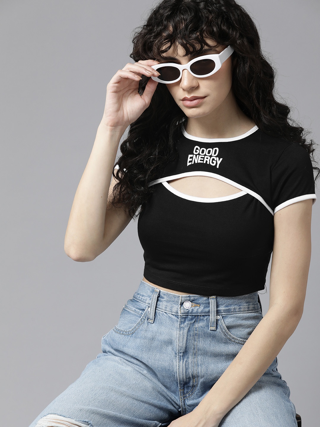 The Roadster Lifestyle Co. Typography Printed Pure Cotton Cut Outs Monochrome T-shirt, Black
The Roadster Lifestyle Co. Typography Printed Pure Cotton Cut Outs Monochrome T-shirt, Black