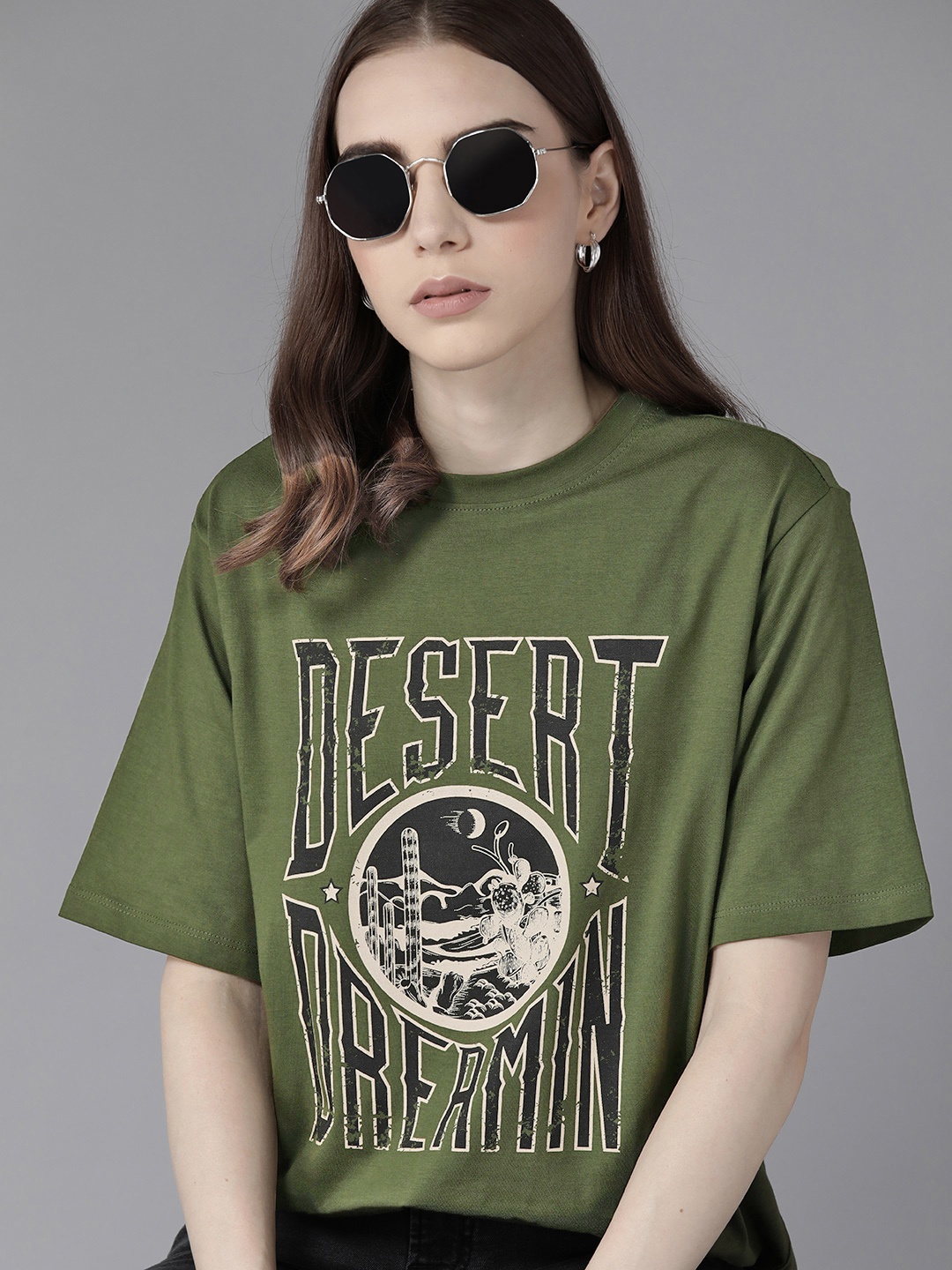 The Roadster Lifestyle Co. Typography Printed Drop-Shoulder Sleeves Longline T-shirt, Olive
The Roadster Lifestyle Co. Typography Printed Drop-Shoulder Sleeves Longline T-shirt, Olive