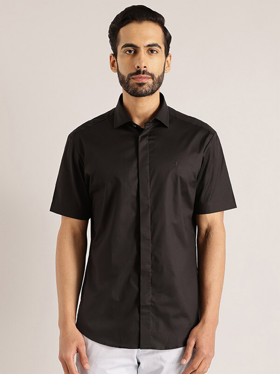 Indian Terrain Spread Collar Slim Fit Casual Pure Cotton Shirt, Black 
Indian Terrain Spread Collar Slim Fit Casual Pure Cotton Shirt, Black