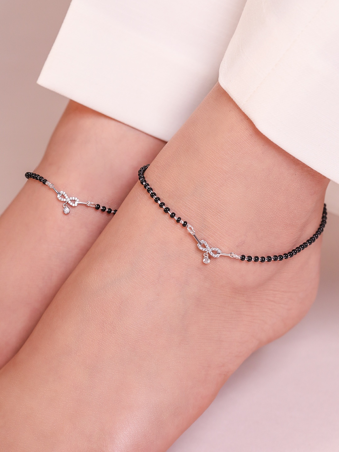 Zavya Women 925 Set of 2 Rhodium-Plated Artificial Stones & Beads Sterling Silver Anklet, Black
Zavya Women 925 Set of 2 Rhodium-Plated Artificial Stones & Beads Sterling Silver Anklet, Black