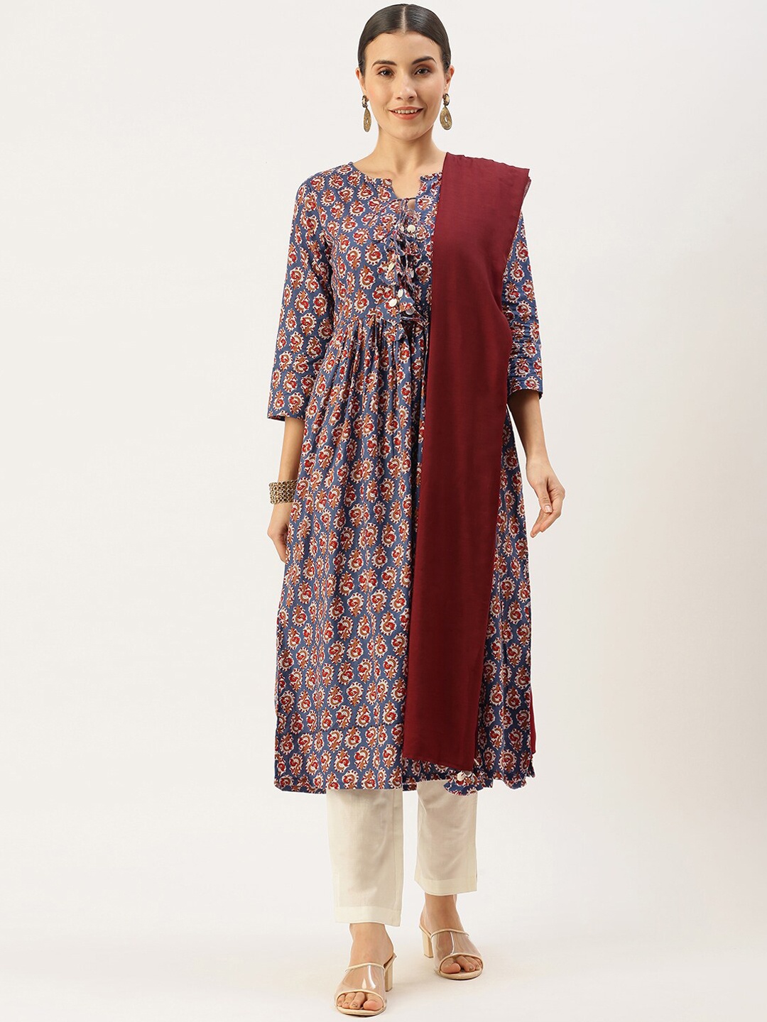Saanjh Navy Blue & Red Ethnic Motifs Printed Pure Cotton Kurta With Palazzos & Dupatta
Saanjh Navy Blue & Red Ethnic Motifs Printed Pure Cotton Kurta With Palazzos & Dupatta