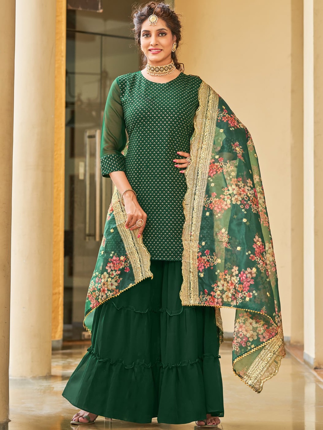 KALINI Ethnic Motifs Embroidered Regular Sequinned Kurta With Sharara & Dupatta, Green
KALINI Ethnic Motifs Embroidered Regular Sequinned Kurta With Sharara & Dupatta, Green