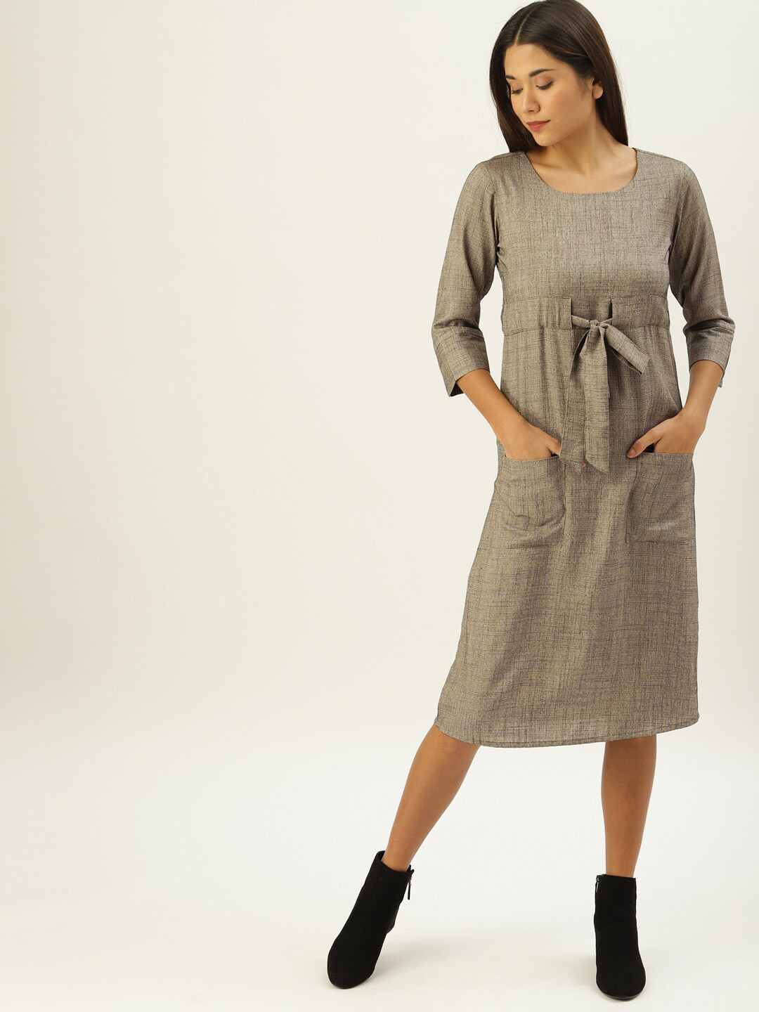 Mast & Harbour Beige Empire Midi Dress
Mast & Harbour Beige Empire Midi Dress