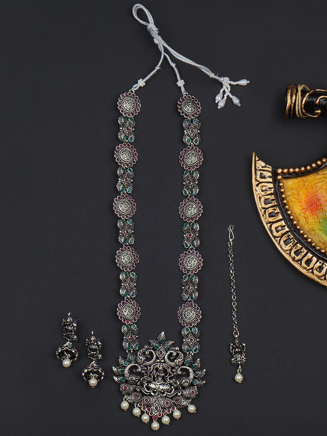 Matushri Art Silver-Plated Stone-Studded Jewellery Set