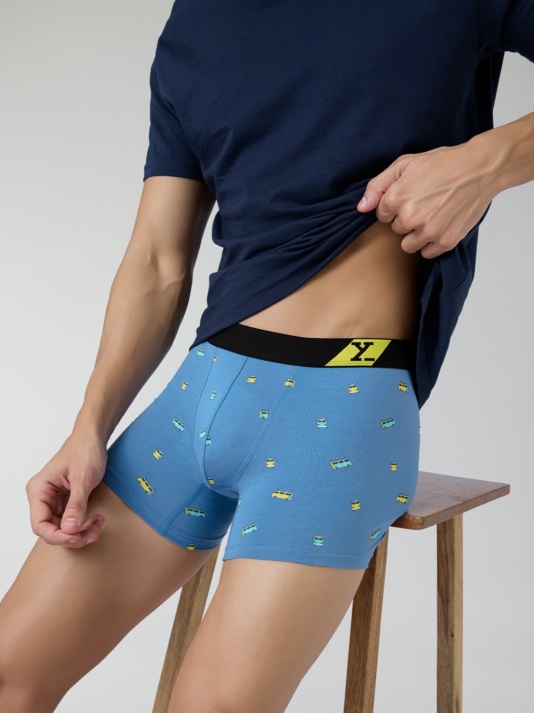 XYXX Men Mid-Rise Printed Breathability 100% Combed Cotton Sprint Trunk XYTRNK199, Blue
XYXX Men Mid-Rise Printed Breathability 100% Combed Cotton Sprint Trunk XYTRNK199, Blue