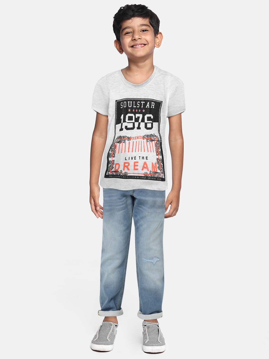 Eteenz Boys Cotton Graphic & Typography Printed T-shirt, Grey 
Eteenz Boys Cotton Graphic & Typography Printed T-shirt, Grey