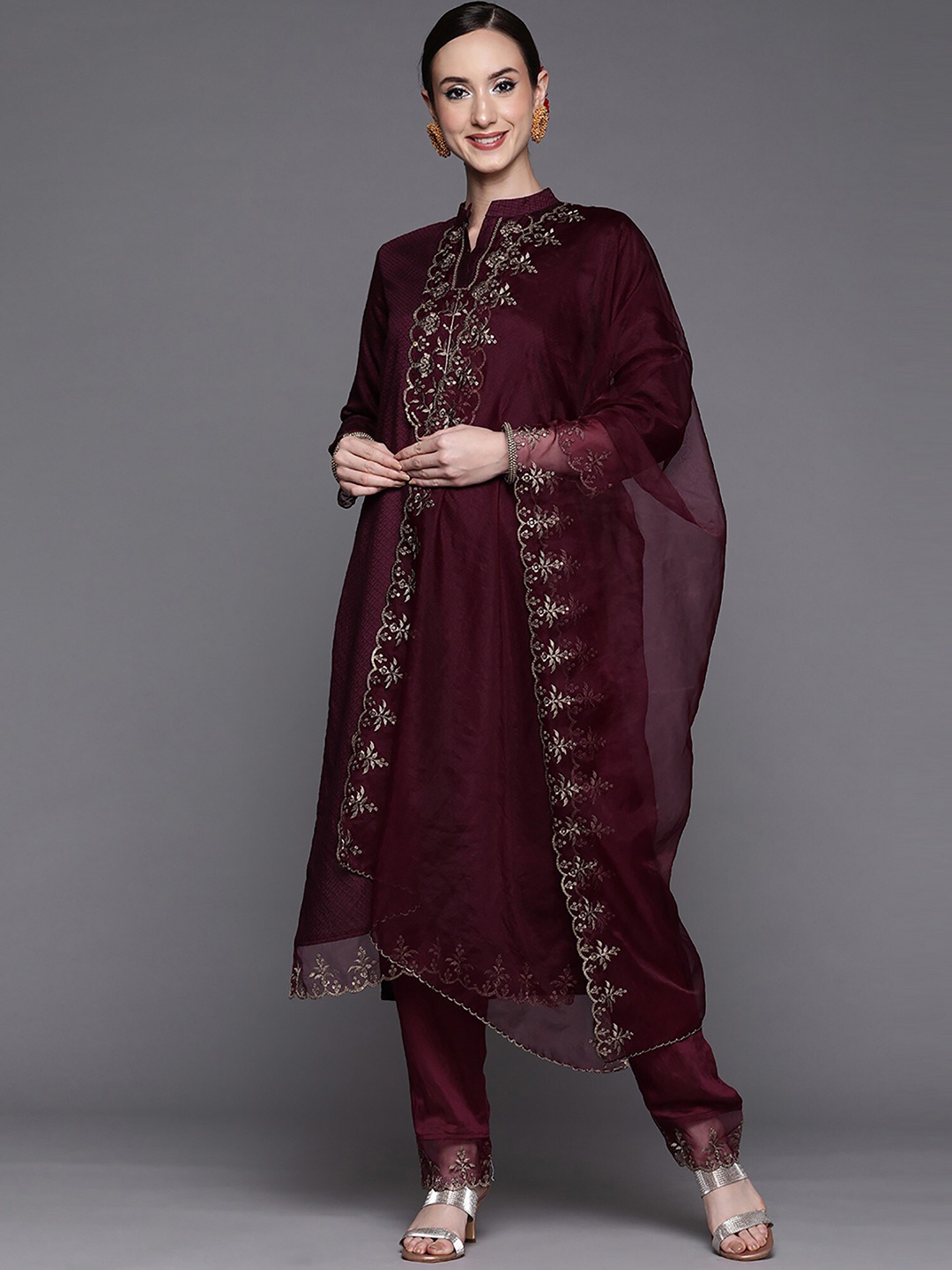 KALINI Women Purple Ethnic Motifs Embroidered Regular Kurta with Trousers & With Dupatta
KALINI Women Purple Ethnic Motifs Embroidered Regular Kurta with Trousers & With Dupatta