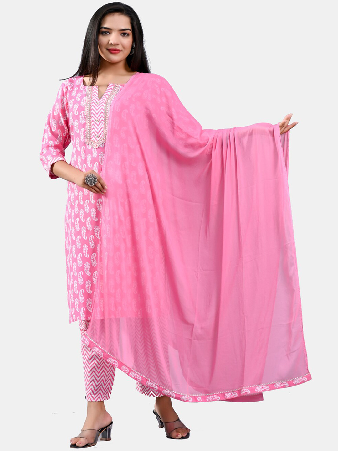 HIGHLIGHT FASHION EXPORT Paisley Printed Pure Cotton Kurta With Trousers & Dupatta, Pink
HIGHLIGHT FASHION EXPORT Paisley Printed Pure Cotton Kurta With Trousers & Dupatta, Pink