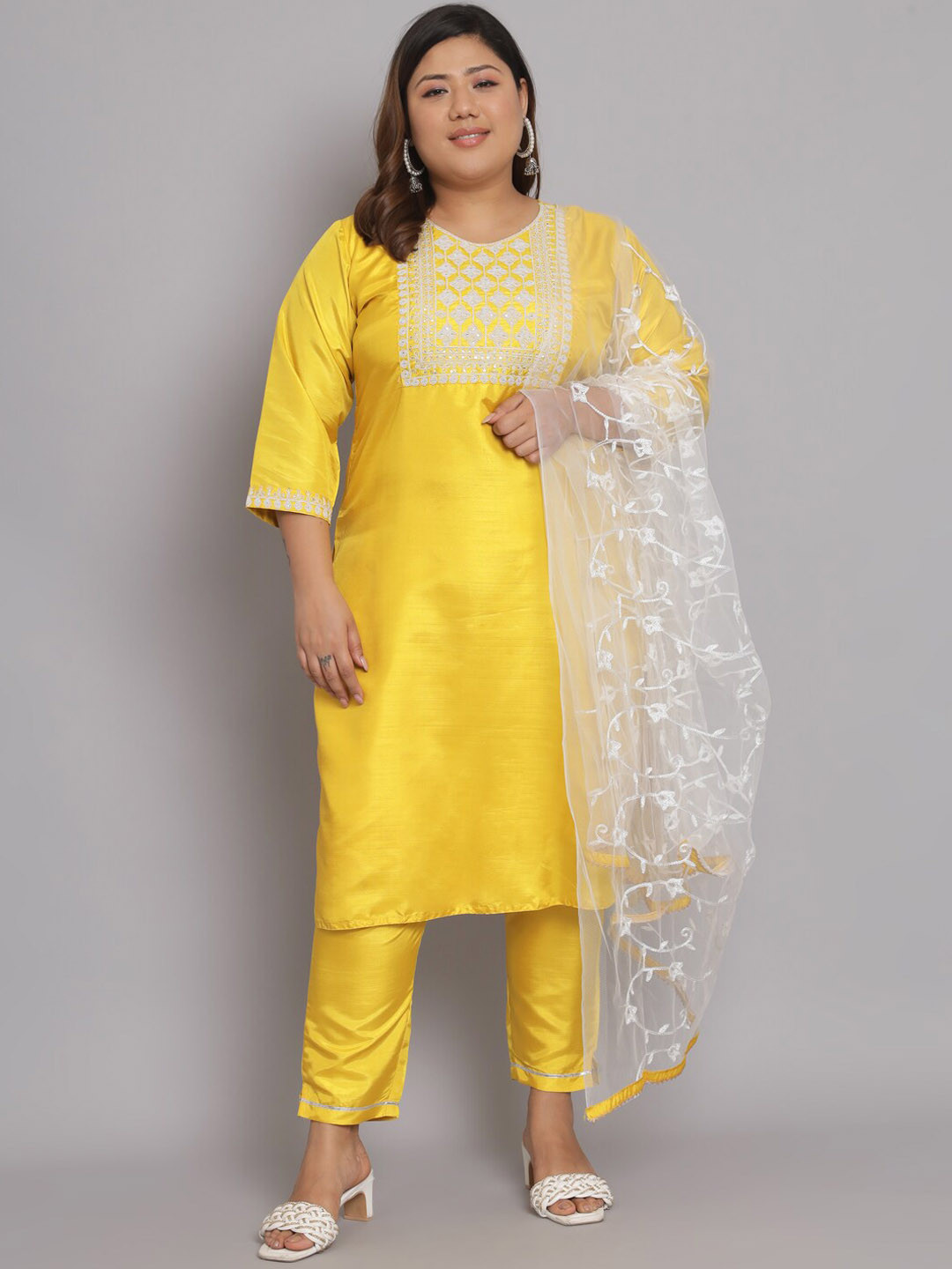 KALINI Plus Size Embroidered Sequinned Kurta With Trousers & Dupatta, Yellow
KALINI Plus Size Embroidered Sequinned Kurta With Trousers & Dupatta, Yellow