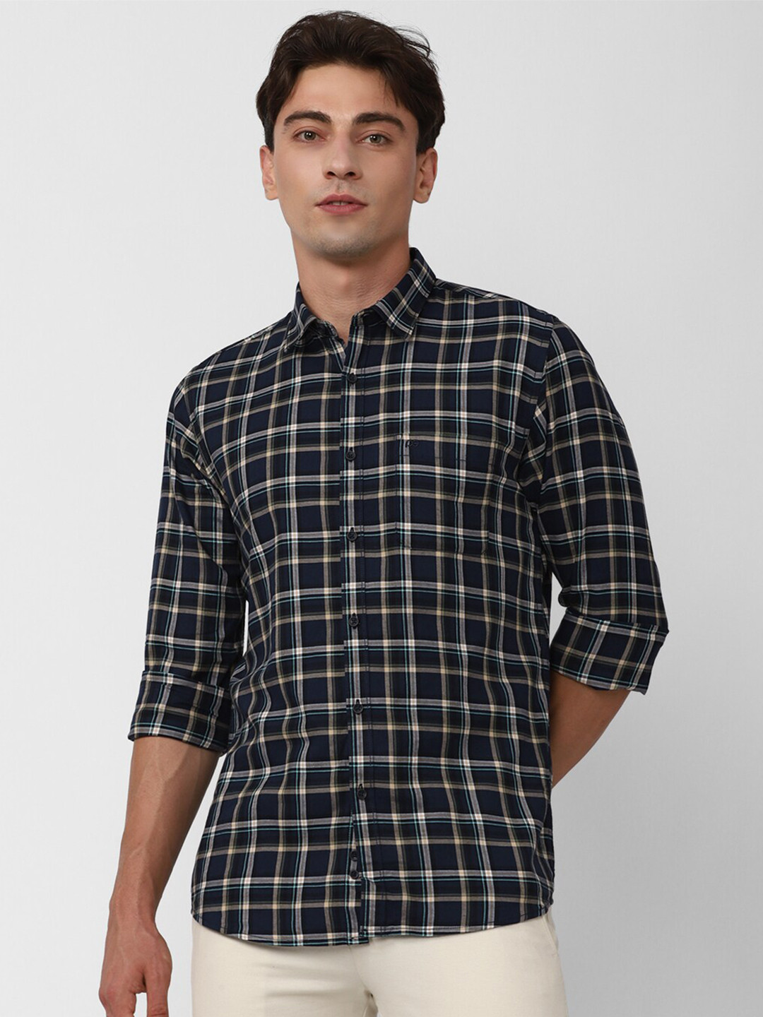 Peter England Casuals Slim Fit Tartan Checks Opaque Checked Pure Cotton Casual Shirt, Navy blue
Peter England Casuals Slim Fit Tartan Checks Opaque Checked Pure Cotton Casual Shirt, Navy blue