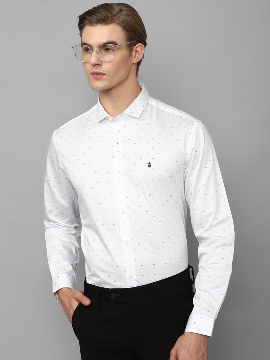 Louis Philippe Sport Slim Fit Micro Ditsy Printed Formal Pure Cotton Shirt, White
Louis Philippe Sport Slim Fit Micro Ditsy Printed Formal Pure Cotton Shirt, White