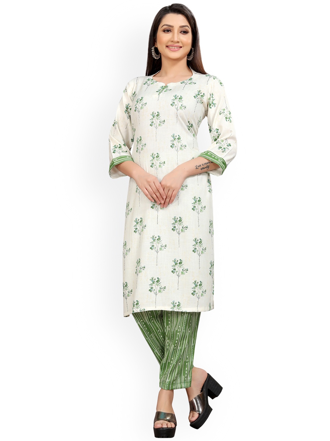 Rhey Floral Printed Straight Kurta With Trousers, Green