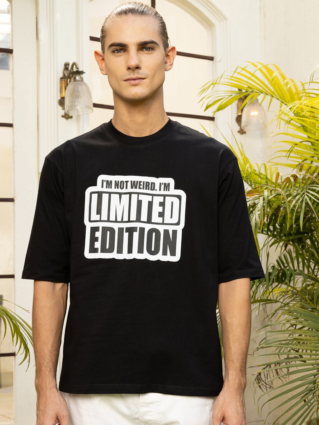Gavin Paris Typography Printed Cotton Oversized Fit Drop-Shoulder Sleeves T-shirt, Black
Gavin Paris Typography Printed Cotton Oversized Fit Drop-Shoulder Sleeves T-shirt, Black