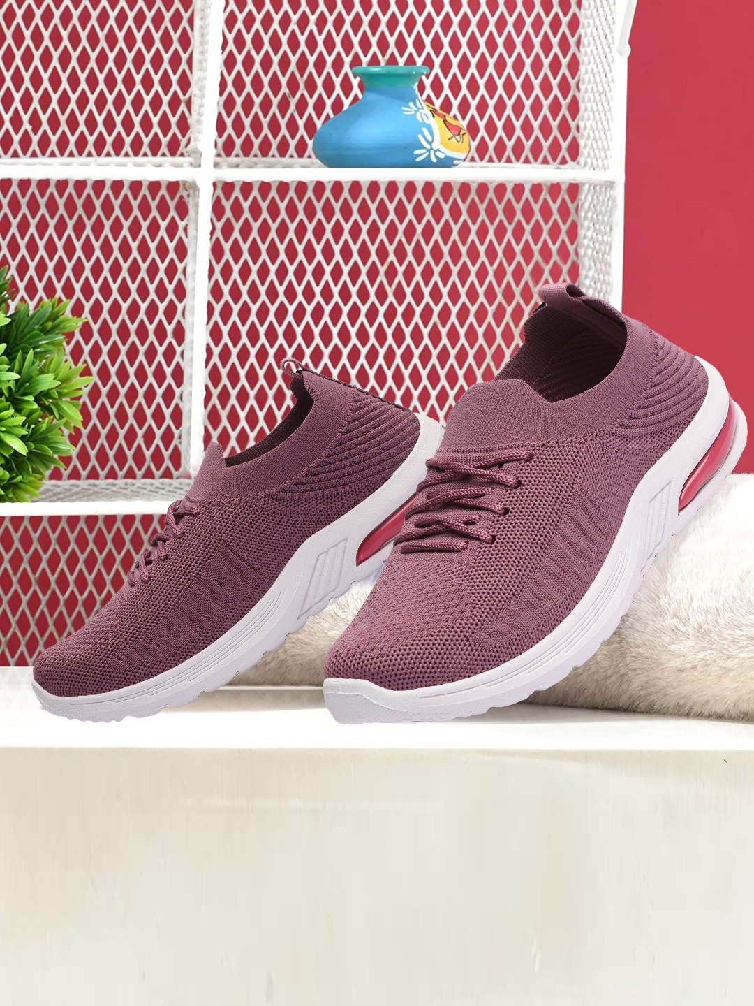 TWIN TOES Women Woven Design Comfort Insole Lightweight Contrast Sole Sneakers, Purple
TWIN TOES Women Woven Design Comfort Insole Lightweight Contrast Sole Sneakers, Purple