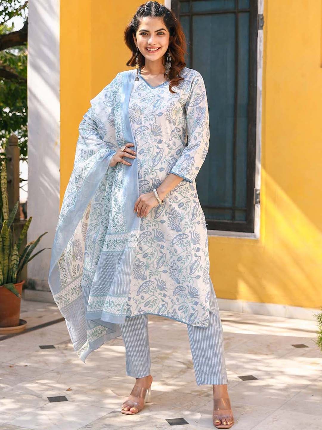 Meena Bazaar Floral Printed Sequinned Pure Cotton Kurta with Trousers & Dupatta, White
Meena Bazaar Floral Printed Sequinned Pure Cotton Kurta with Trousers & Dupatta, White
