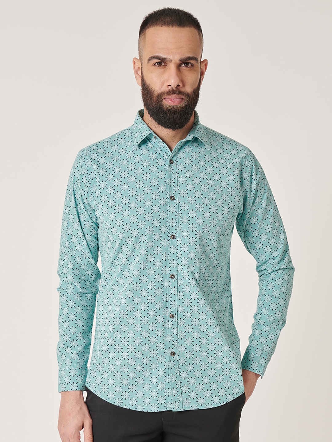 MR BUTTON Spread Collar Long Sleeves Slim Fit Abstract Printed Casual Cotton Shirt, Green
MR BUTTON Spread Collar Long Sleeves Slim Fit Abstract Printed Casual Cotton Shirt, Green