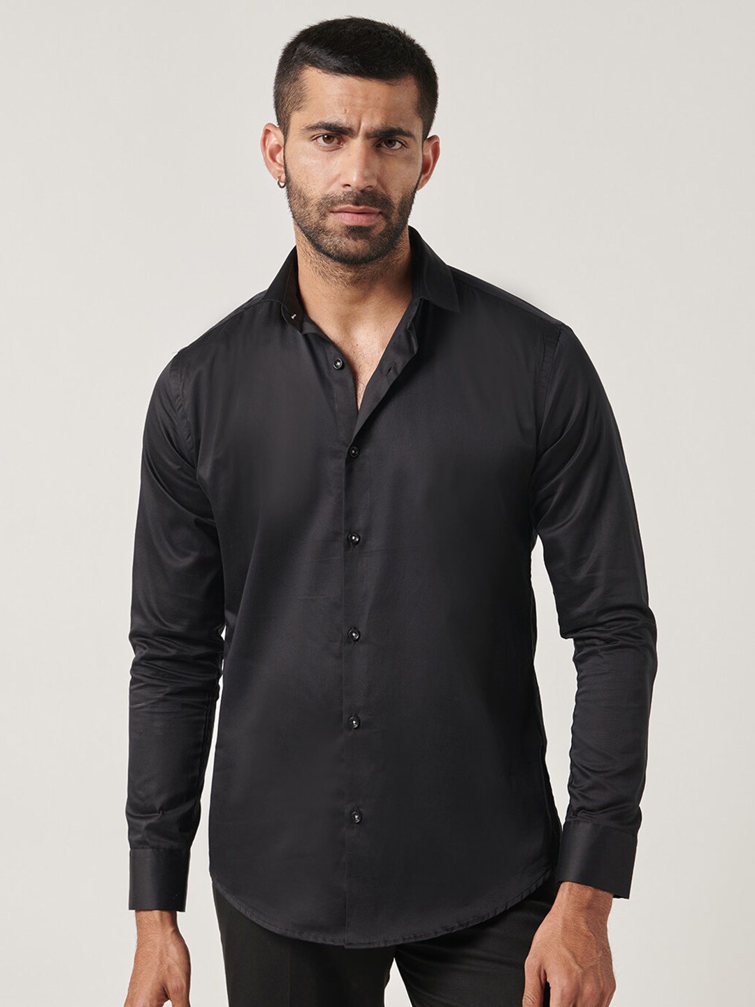 MR BUTTON Spread Collar Long Sleeves Slim Fit Casual Cotton Satin Shirt, Black
MR BUTTON Spread Collar Long Sleeves Slim Fit Casual Cotton Satin Shirt, Black