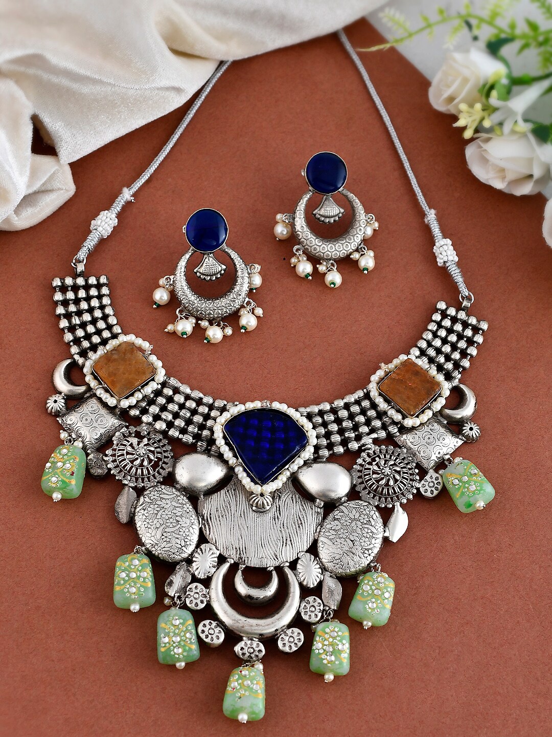 Silvermerc Designs Silver-Plated Oxidised Silver Contemporary Handcrafted Jewellery Set
Silvermerc Designs Silver-Plated Oxidised Silver Contemporary Handcrafted Jewellery Set