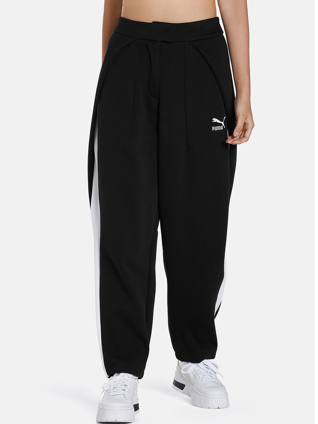 Puma Women Luxe Sport T7 Logo Printed Relaxed Fit Cotton Sustainable Track Pants, Black
Puma Women Luxe Sport T7 Logo Printed Relaxed Fit Cotton Sustainable Track Pants, Black