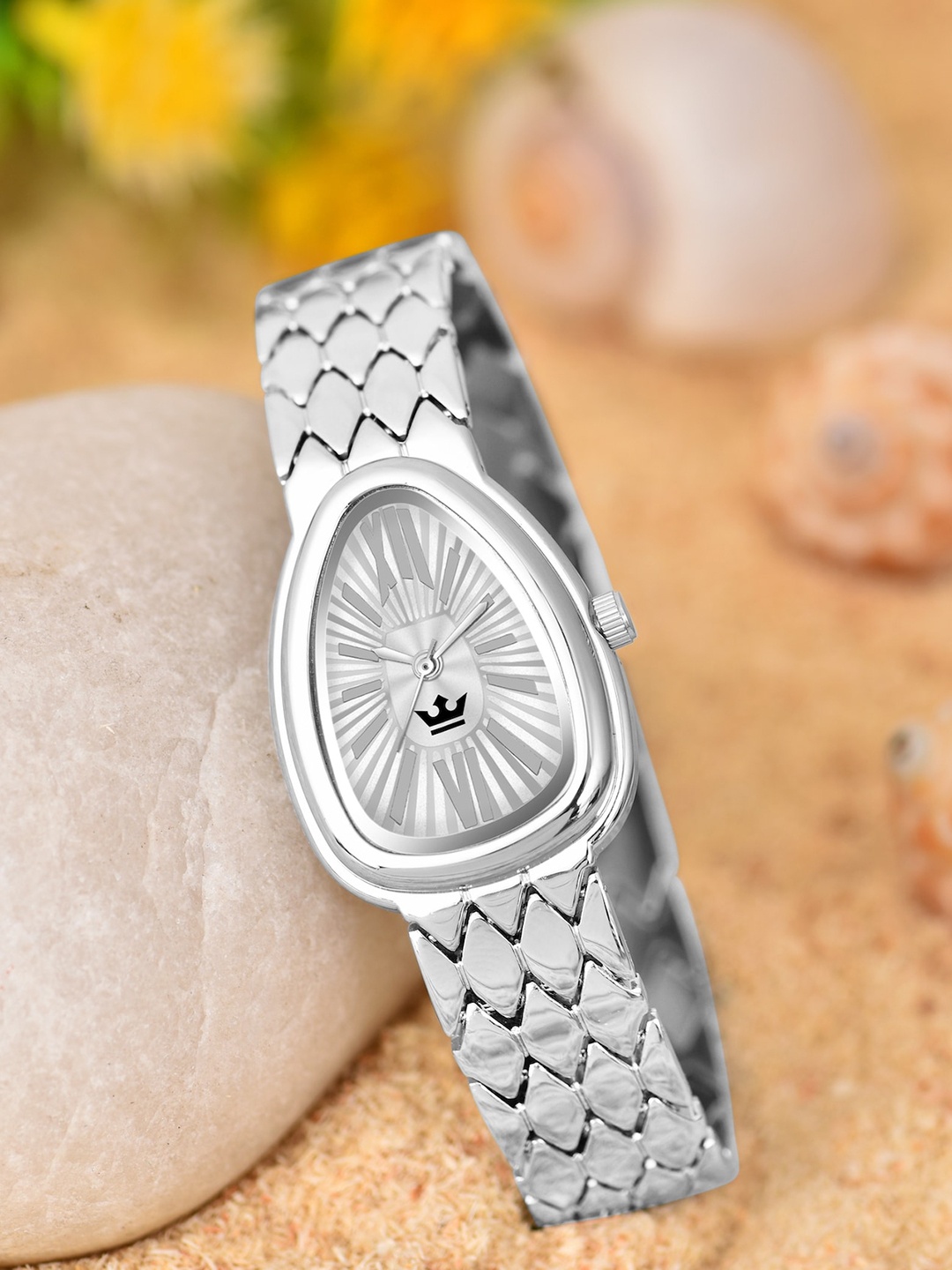 CRESTELLO Men Patterned Dial & Bracelet Style Straps Analogue Watch CR-CBR133-SLV, Silver
CRESTELLO Men Patterned Dial & Bracelet Style Straps Analogue Watch CR-CBR133-SLV, Silver