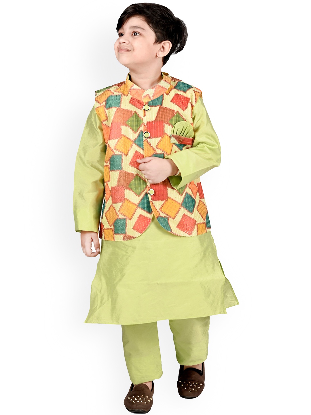 BAESD Boys Mandarin Collar Regular Kurta with Pyjamas and Printed Nehru Jacket, Green
BAESD Boys Mandarin Collar Regular Kurta with Pyjamas and Printed Nehru Jacket, Green