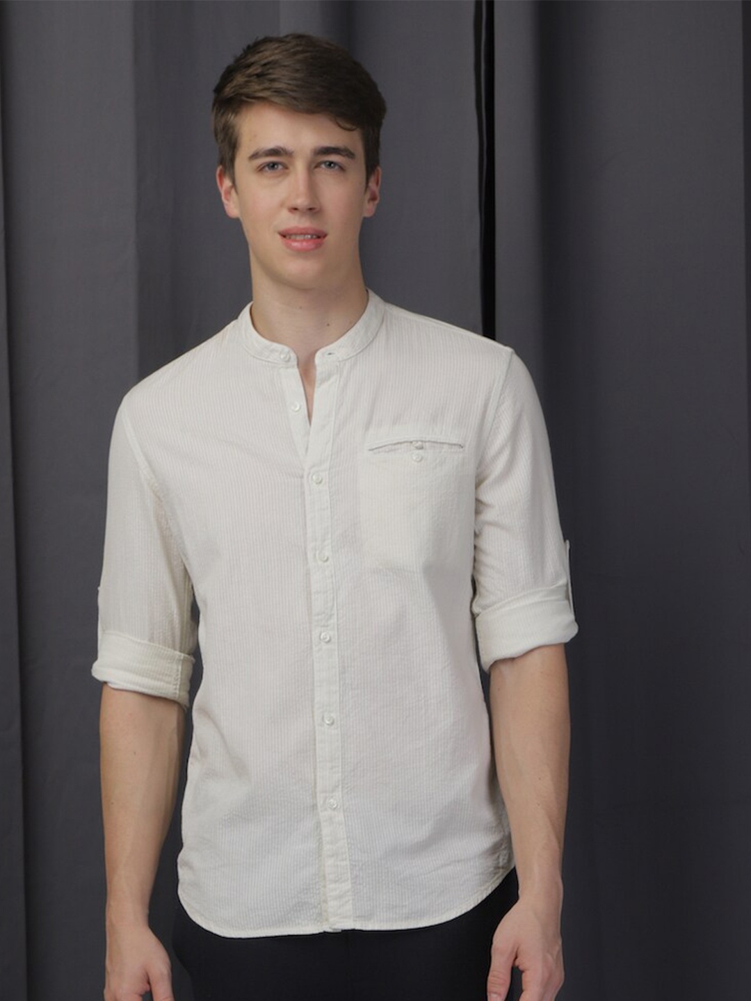 POE Smart Slim Fit Mandarin Collar Roll-Up Sleeves Seersucker Weave Pure Cotton Shirt, Off white
POE Smart Slim Fit Mandarin Collar Roll-Up Sleeves Seersucker Weave Pure Cotton Shirt, Off white