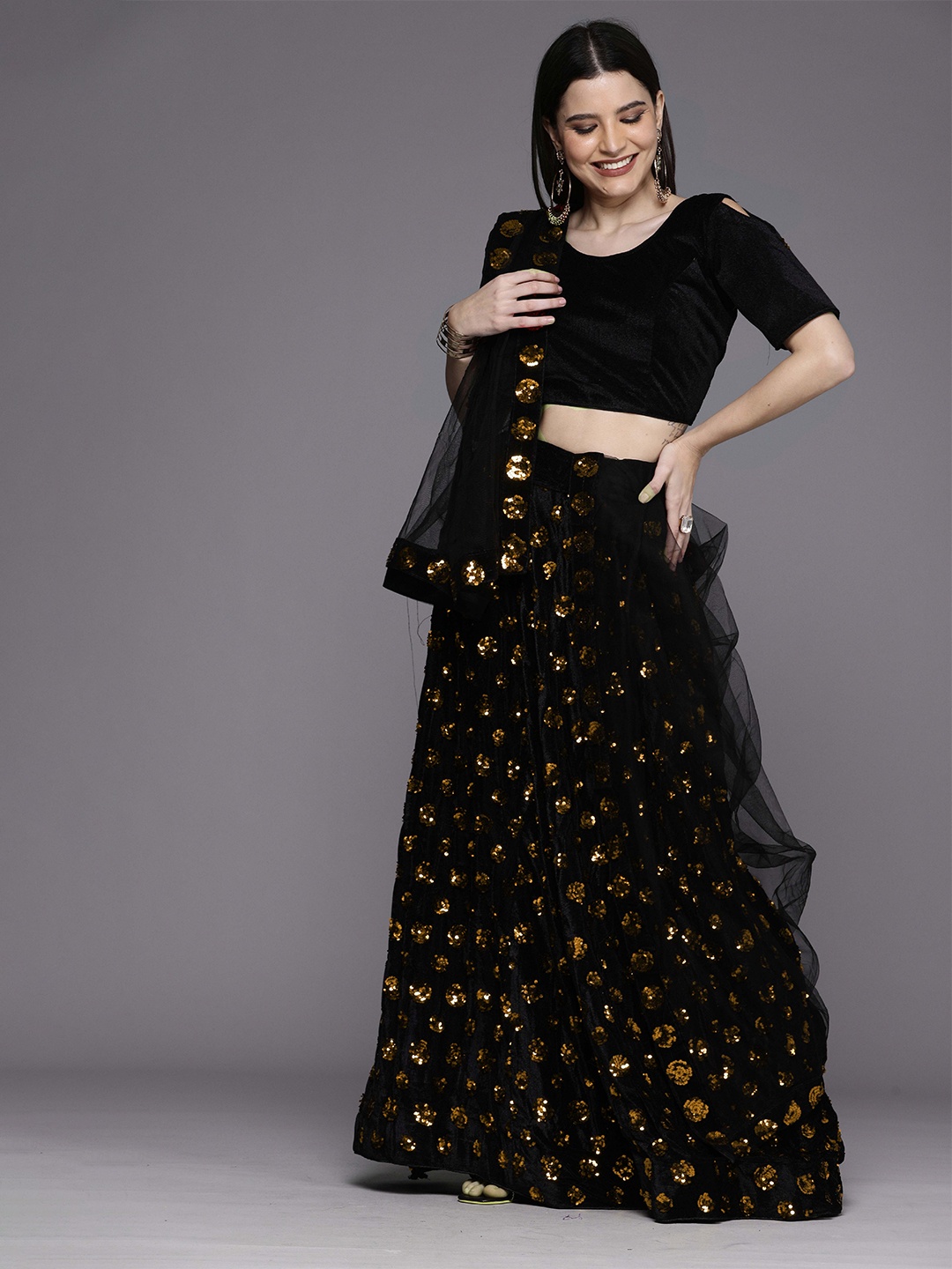 MANVAA Embellished Sequinned Semi-Stitched Velvet Lehenga & Unstitched Blouse With Dupatta, Gold
MANVAA Embellished Sequinned Semi-Stitched Velvet Lehenga & Unstitched Blouse With Dupatta, Gold