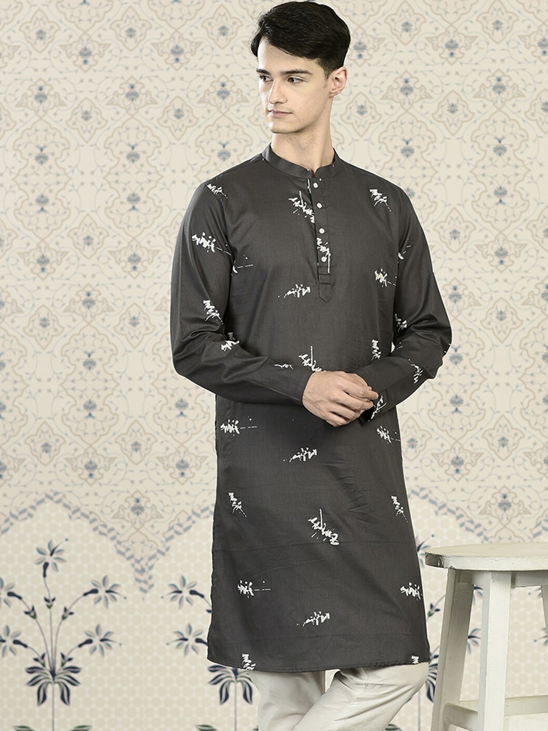 Ode by House of Pataudi nic Black Motifs Printed Pure Cotton Kurta with Churidar, Silver
Ode by House of Pataudi nic Black Motifs Printed Pure Cotton Kurta with Churidar, Silver