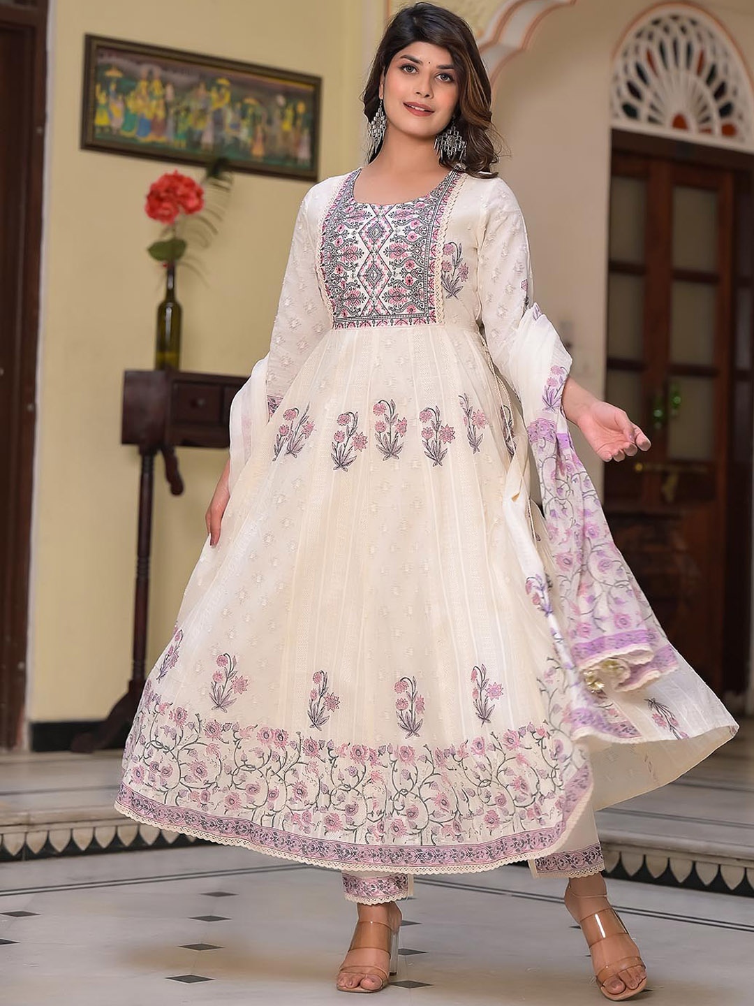Meena Bazaar Floral Printed Panelled Thread Work A-Line Kurta with Trousers & Dupatta, Cream
Meena Bazaar Floral Printed Panelled Thread Work A-Line Kurta with Trousers & Dupatta, Cream