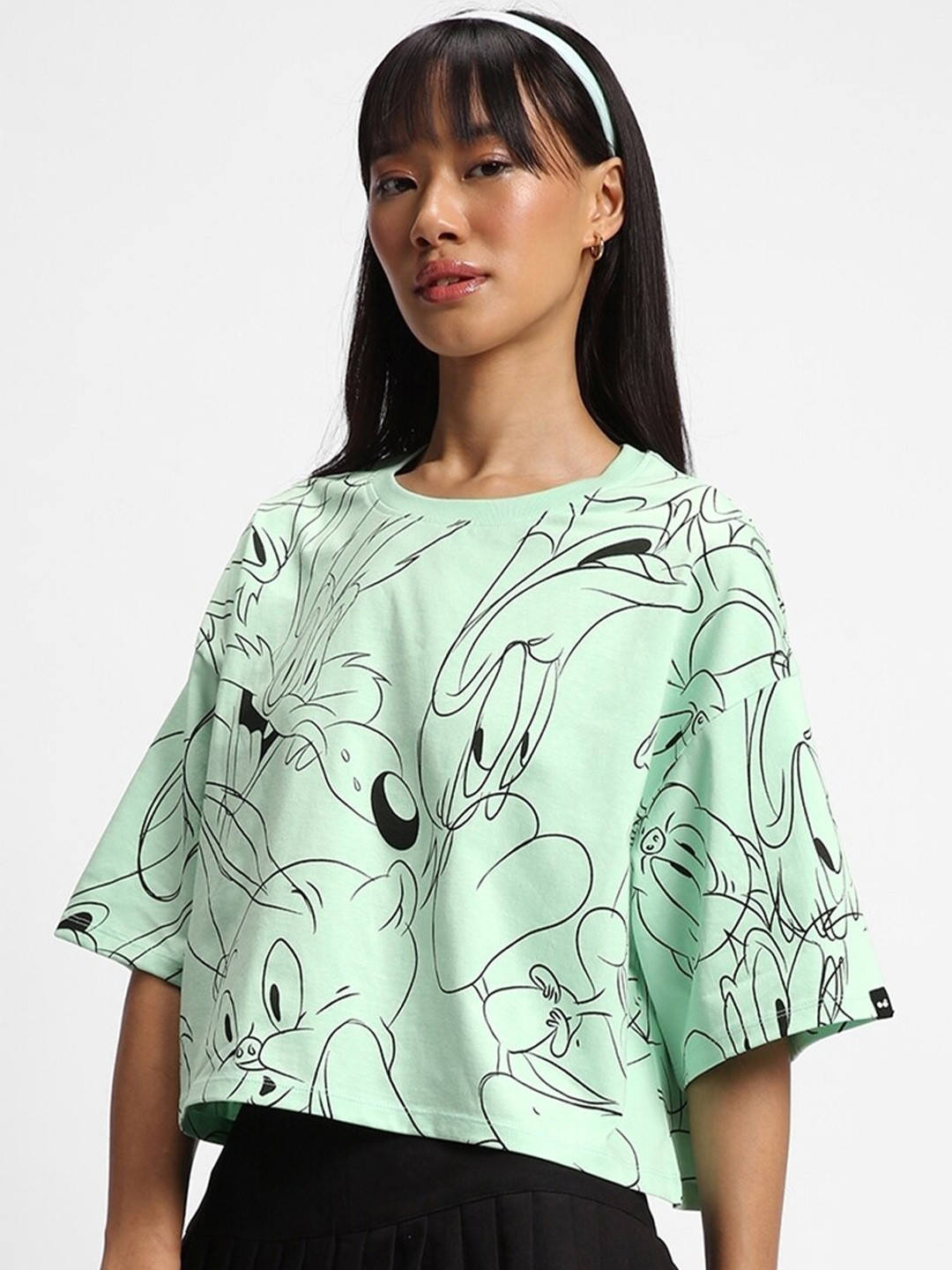 Bewakoof x OFFICIAL LOONEY TUNES MERCHANDISE All Over Printed Oversized Crop T-shirt, Green
Bewakoof x OFFICIAL LOONEY TUNES MERCHANDISE All Over Printed Oversized Crop T-shirt, Green