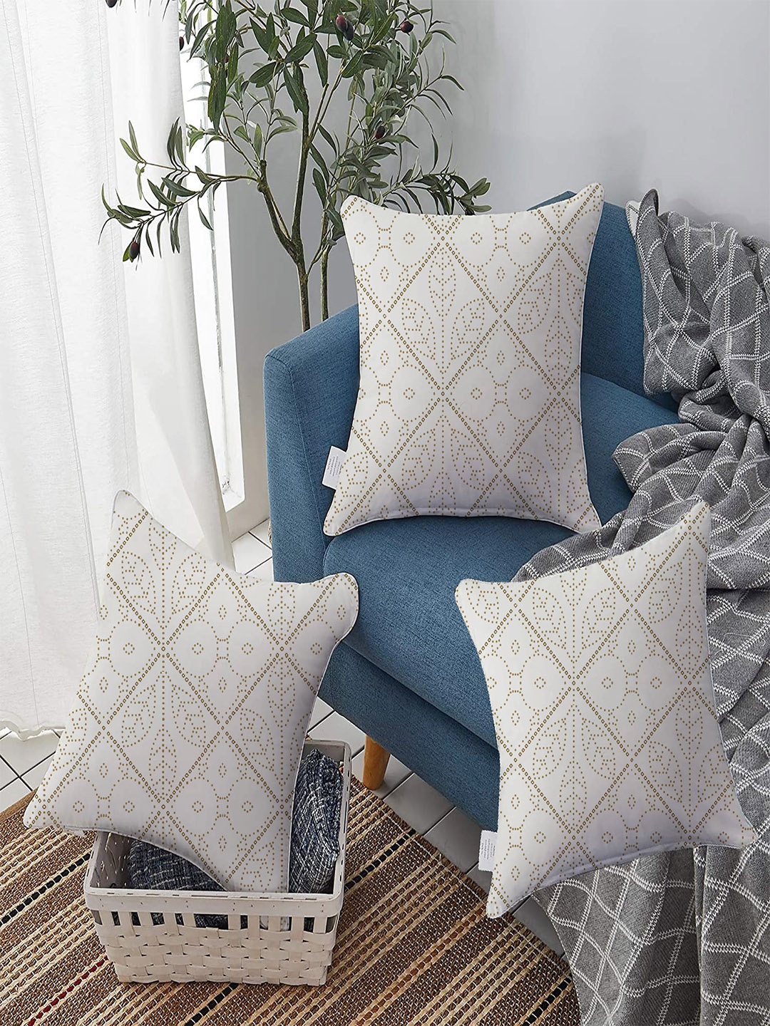 THE WHITE MOSS Olive Luxurious Brown & White 3 Pcs Printed Cotton Square Cushion Covers
THE WHITE MOSS Olive Luxurious Brown & White 3 Pcs Printed Cotton Square Cushion Covers