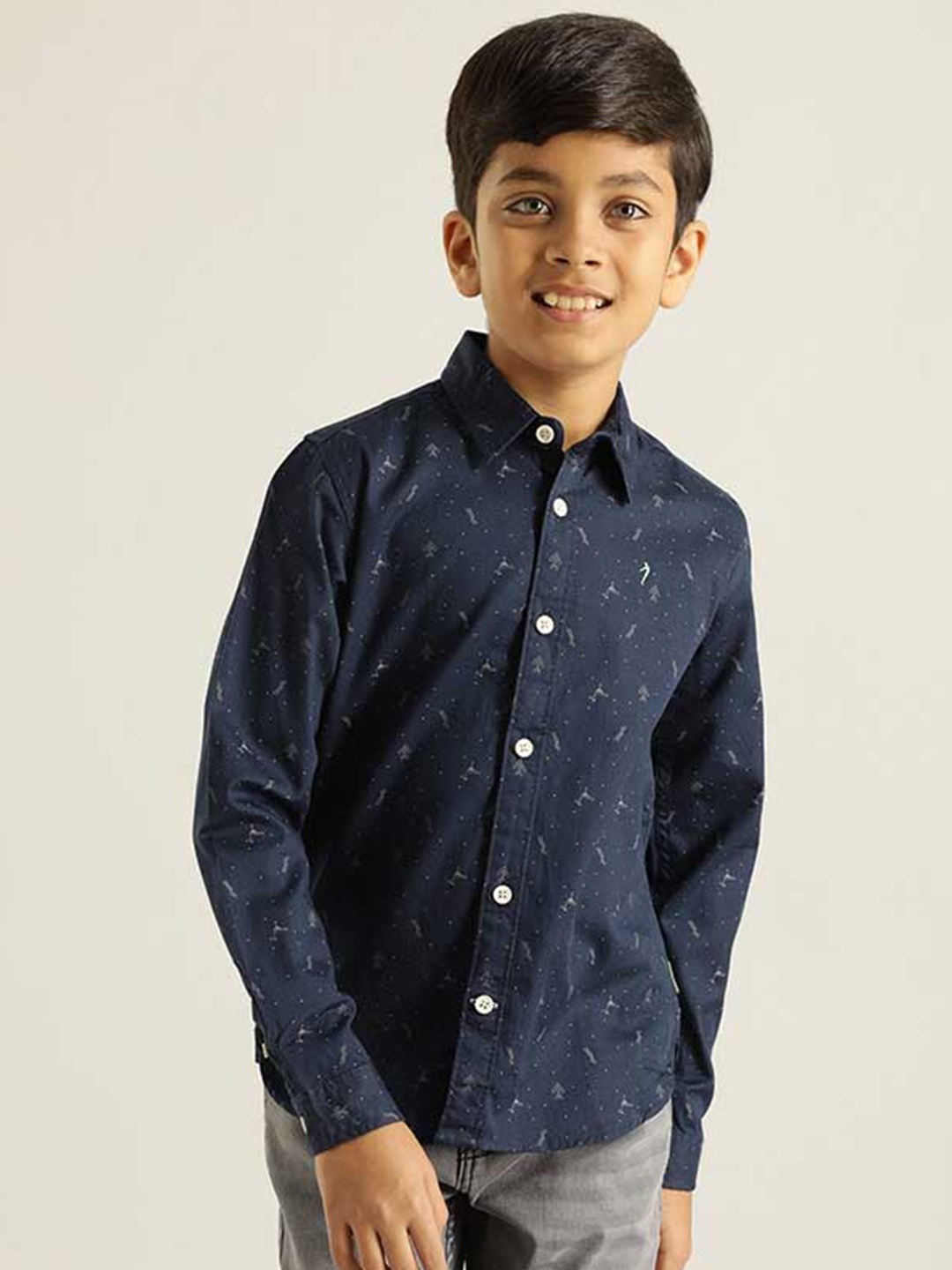 Indian Terrain Boys Classic Classic Conversational Printed Pure Cotton Shirt, Navy blue
Indian Terrain Boys Classic Classic Conversational Printed Pure Cotton Shirt, Navy blue