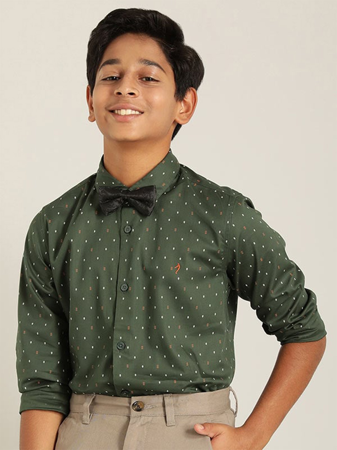 Indian Terrain Boys Classic Micro Ditsy Printed Pure Cotton Casual Shirt, Green
Indian Terrain Boys Classic Micro Ditsy Printed Pure Cotton Casual Shirt, Green