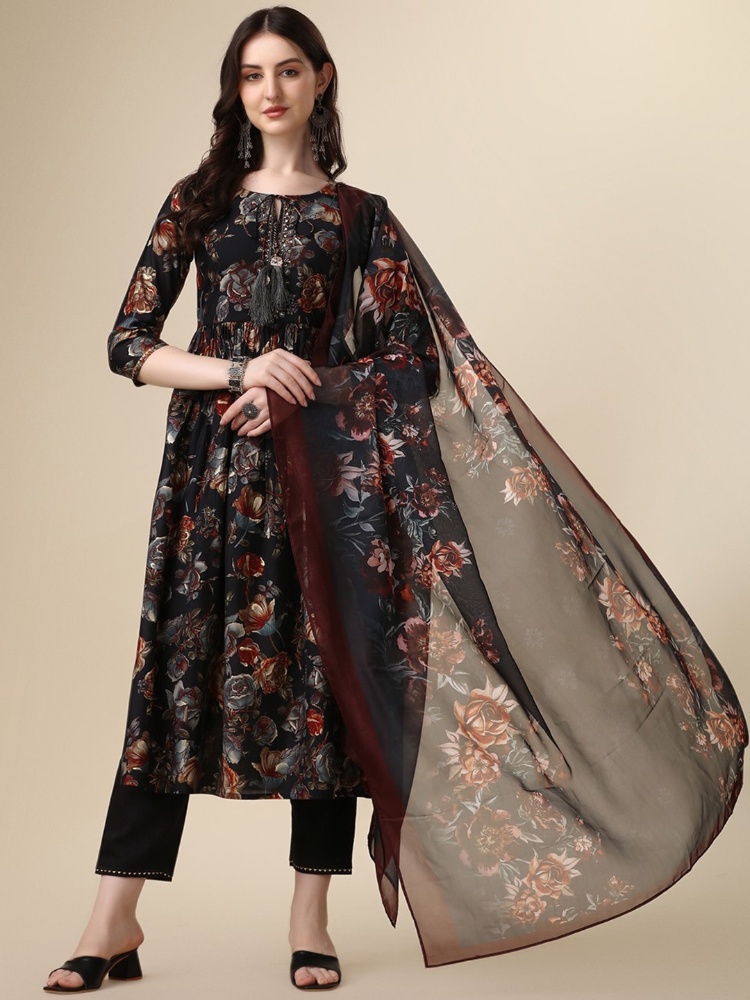 Berrylicious Floral Printed Beads and Stones Chanderi Cotton Kurta with Trousers & Dupatta, Grey
Berrylicious Floral Printed Beads and Stones Chanderi Cotton Kurta with Trousers & Dupatta, Grey