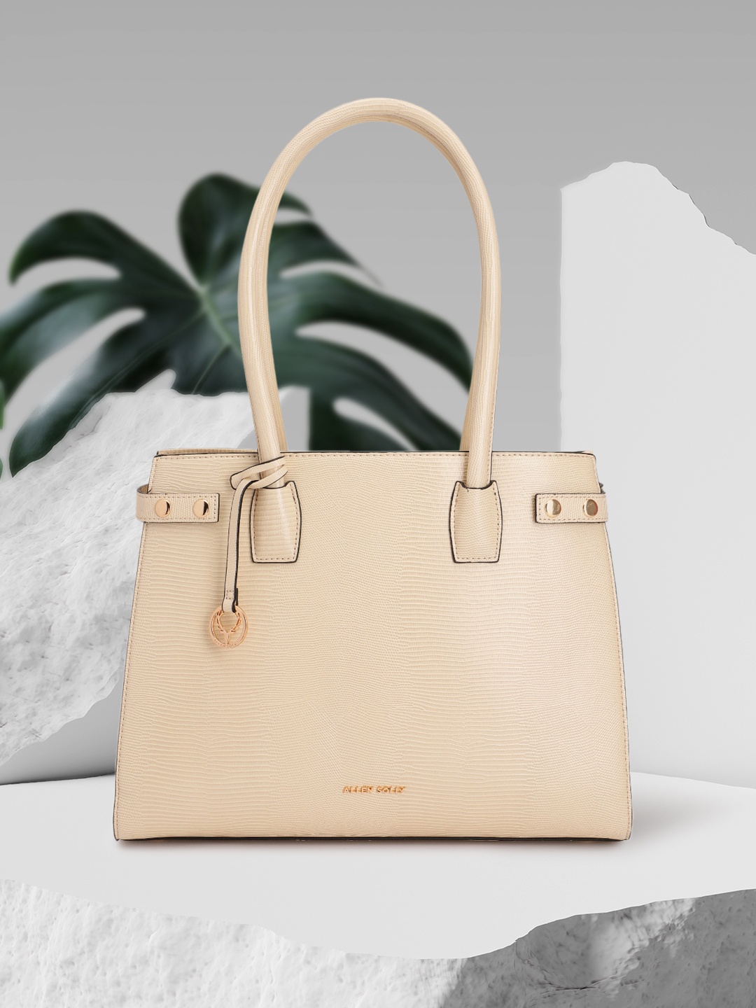Allen Solly Snake Skin Textured Structured Shoulder Bag with Brand Logo Tasselled Detail, Beige
Allen Solly Snake Skin Textured Structured Shoulder Bag with Brand Logo Tasselled Detail, Beige