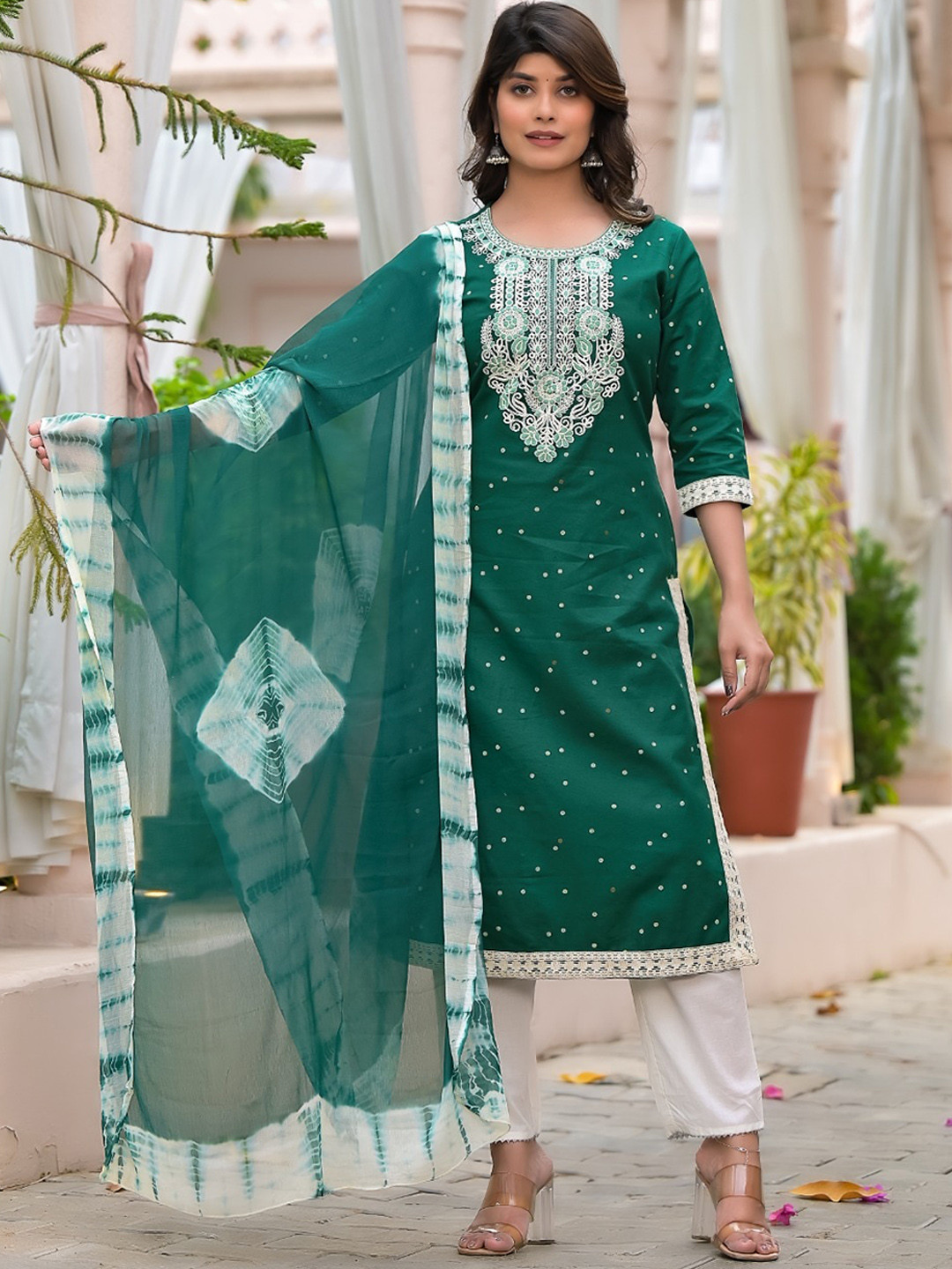 NITVAN Women Ethnic Motifs Embroidered Regular Pure Cotton Kurta with Trousers & With, Green
NITVAN Women Ethnic Motifs Embroidered Regular Pure Cotton Kurta with Trousers & With, Green