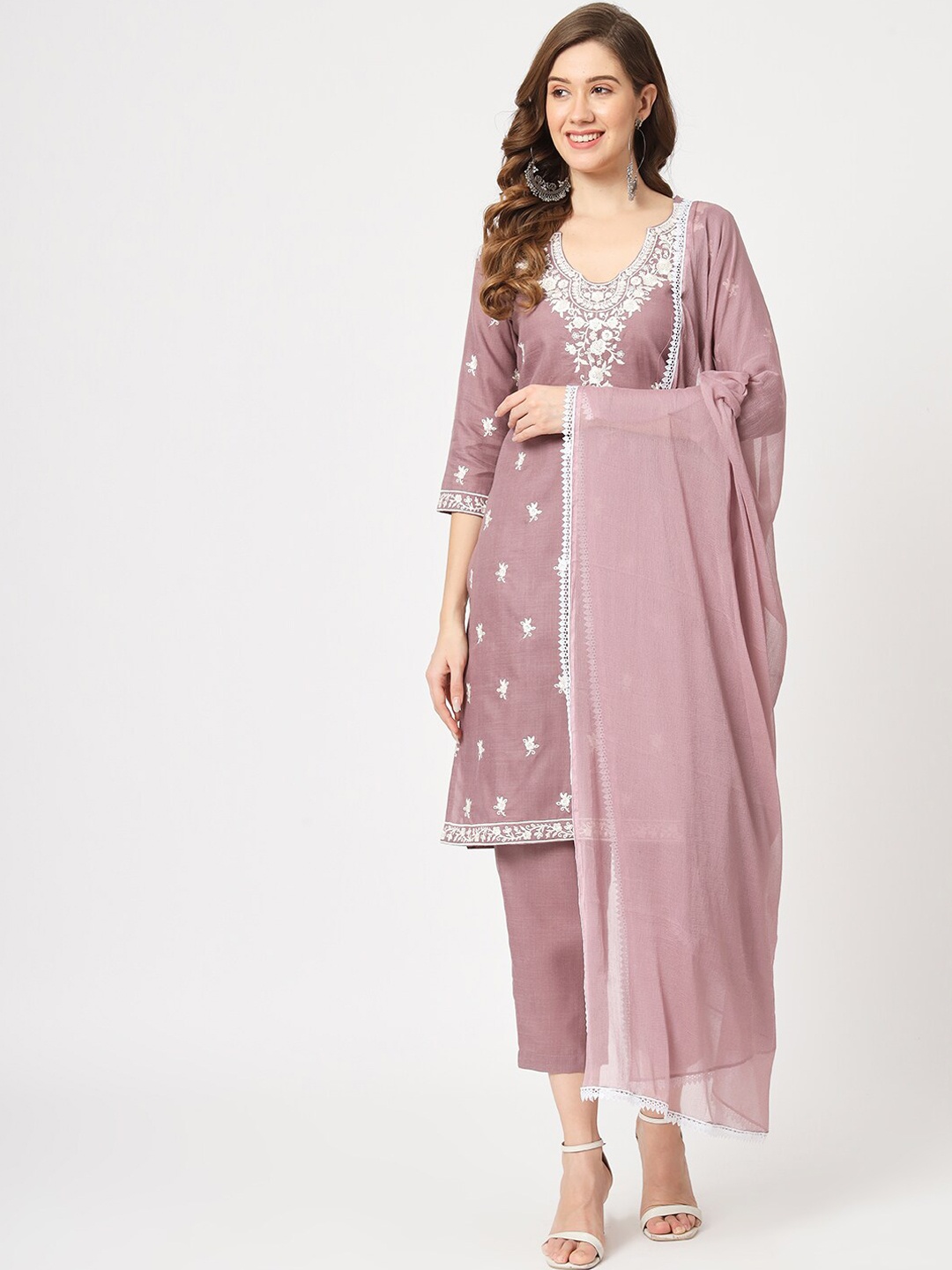 Pannkh Ethnic Motifs Embroidered Thread Work Kurta With Trousers & With Dupatta, Lavender
Pannkh Ethnic Motifs Embroidered Thread Work Kurta With Trousers & With Dupatta, Lavender