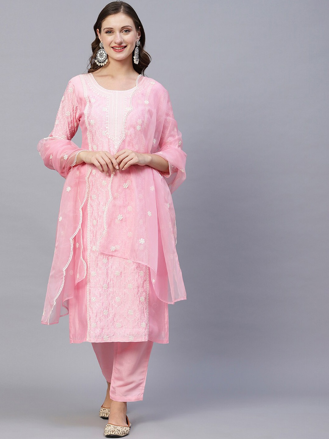 FASHOR Women Pink Floral Embroidered Regular Sequinned Kurta With Trousers & Dupatta
FASHOR Women Pink Floral Embroidered Regular Sequinned Kurta With Trousers & Dupatta