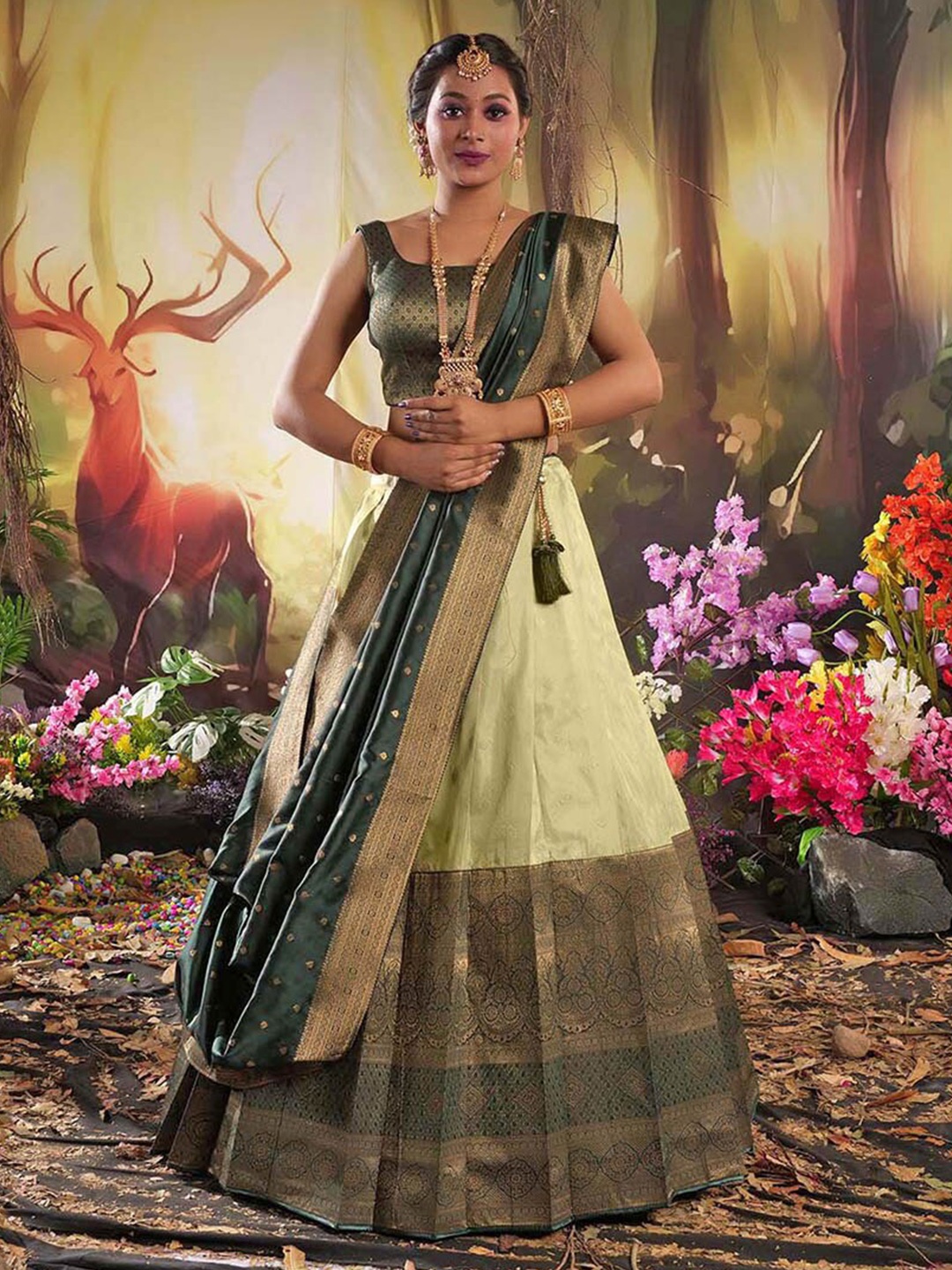 HALFSAREE STUDIO Woven Design Silk Semi-Stitched Lehenga & Blouse With Dupatta, Green
HALFSAREE STUDIO Woven Design Silk Semi-Stitched Lehenga & Blouse With Dupatta, Green